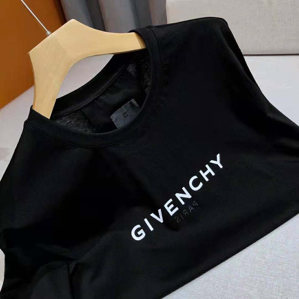 Givenchy Women Reverse Oversized T-Shirt-Black - image 7