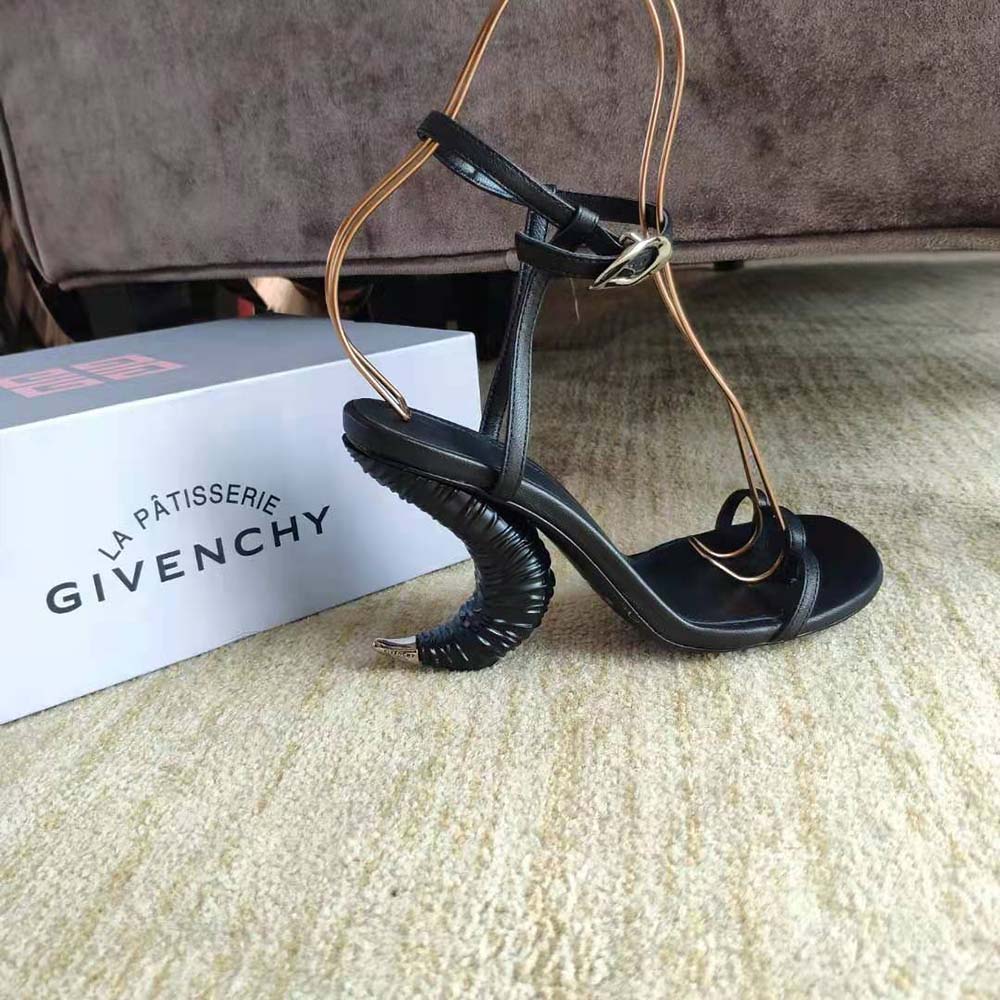 Givenchy Women Triple Toes Sandals in Leather with Horn Heel-Black - image 7