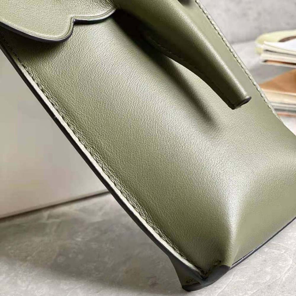Loewe Women Elephant Pocket in Classic Calfskin-Green - image 9