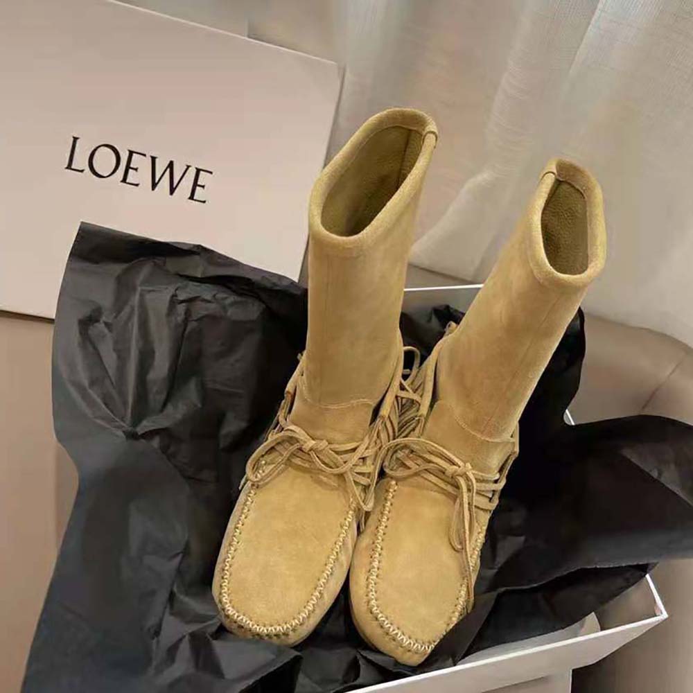 Close-up of fringed detailing on Loewe Women Fringed Soft Boot