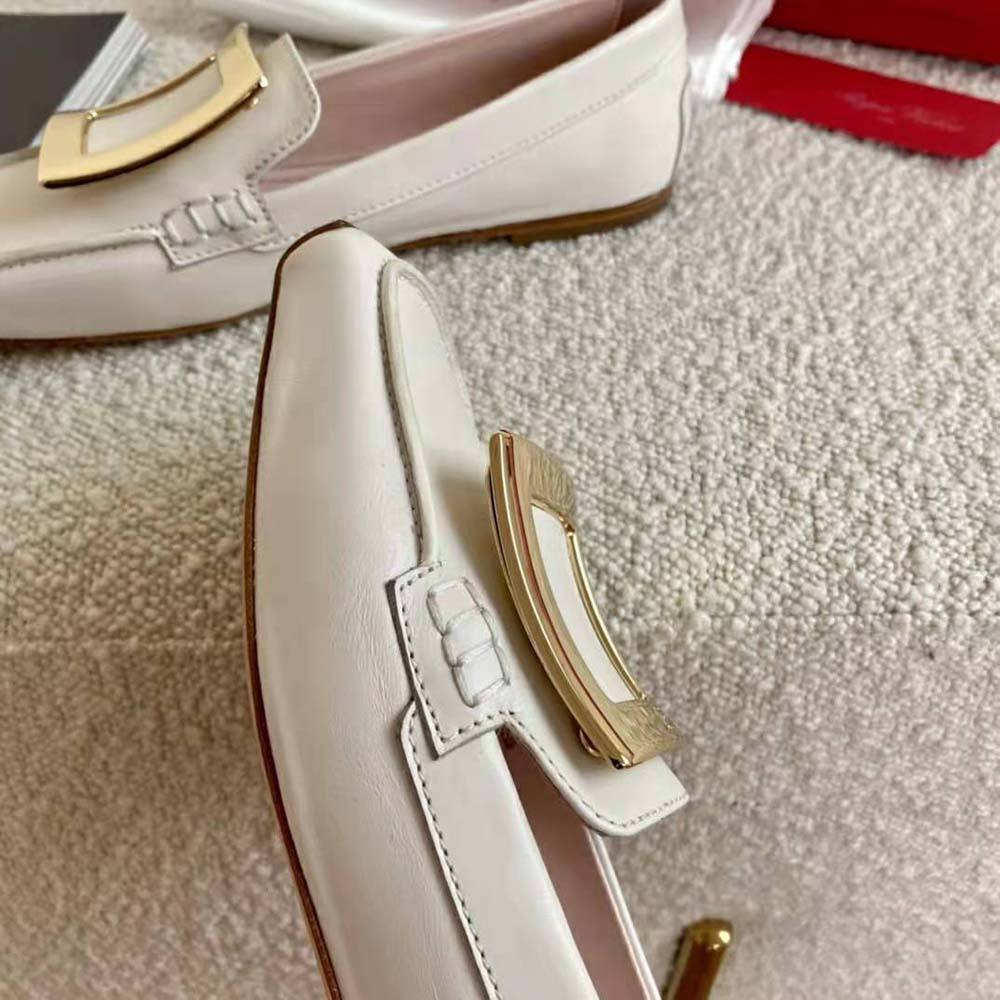 Roger Vivier Women Viv’ Driver Metal Buckle Loafers in Leather-White - image 10