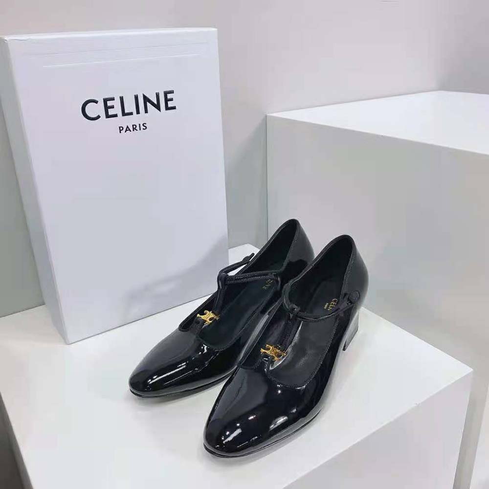 Close-up on grosgrain and gold hardware of Celine Women Babies T-Bar Pump