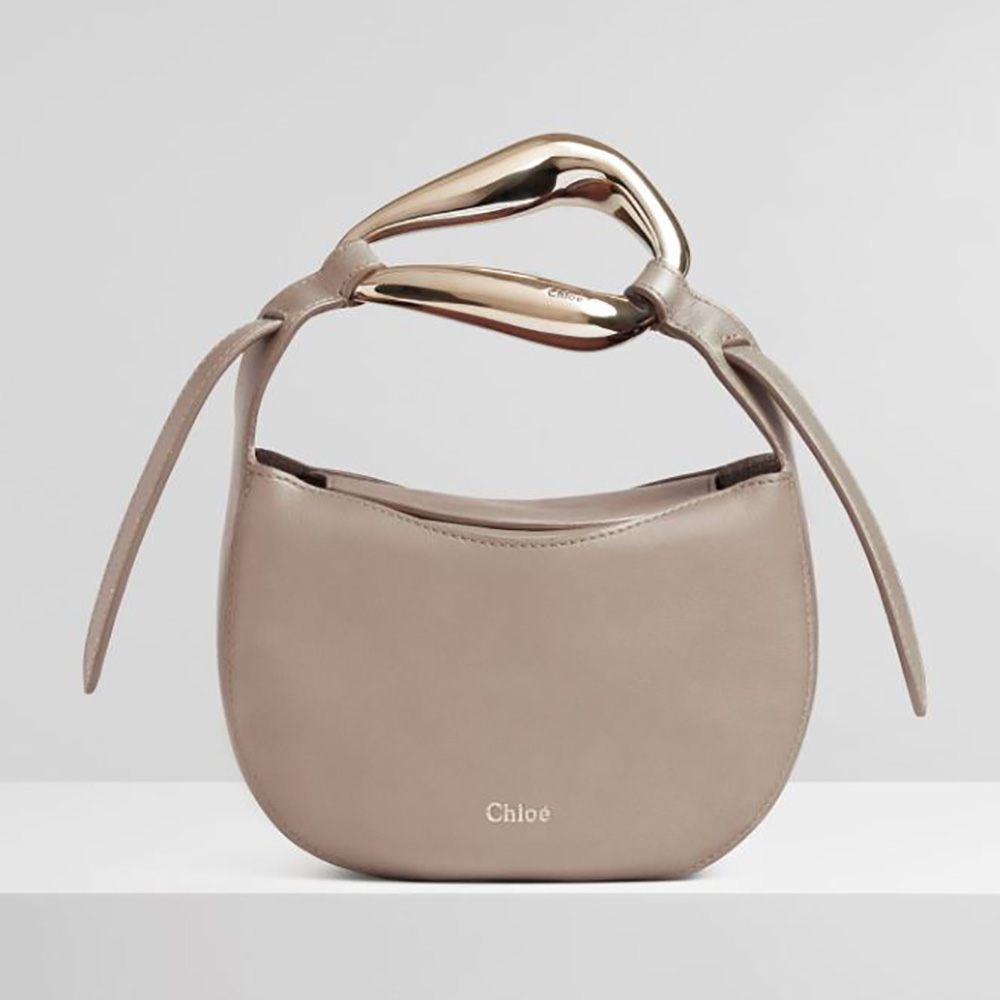 Front view of Chloe Women Kiss Small Purse in small grain calfskin gray