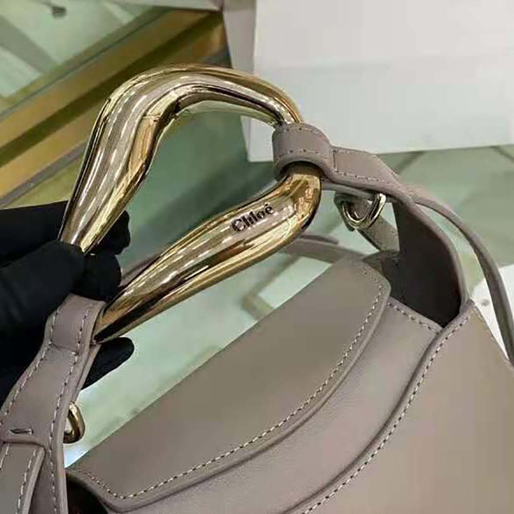 Chloe Women Kiss Small Purse in Small Grain Calfskin-Gray - image 9
