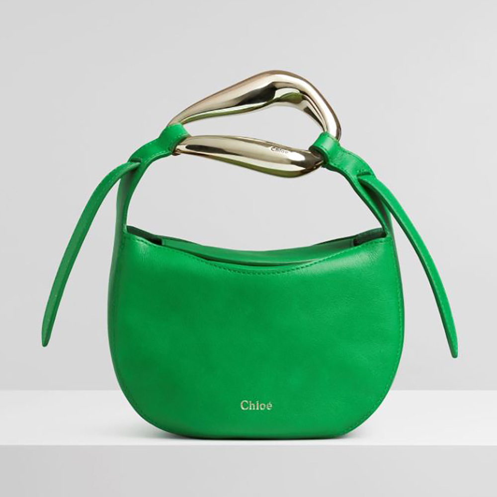 Front view of Chloe Women Kiss Small Purse in green grain calfskin