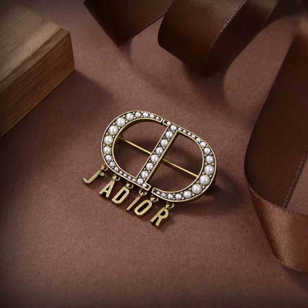 Dior Women 30 Montaigne Brooch Antique Gold-Finish Metal and White Resin Pearls7 - image 4