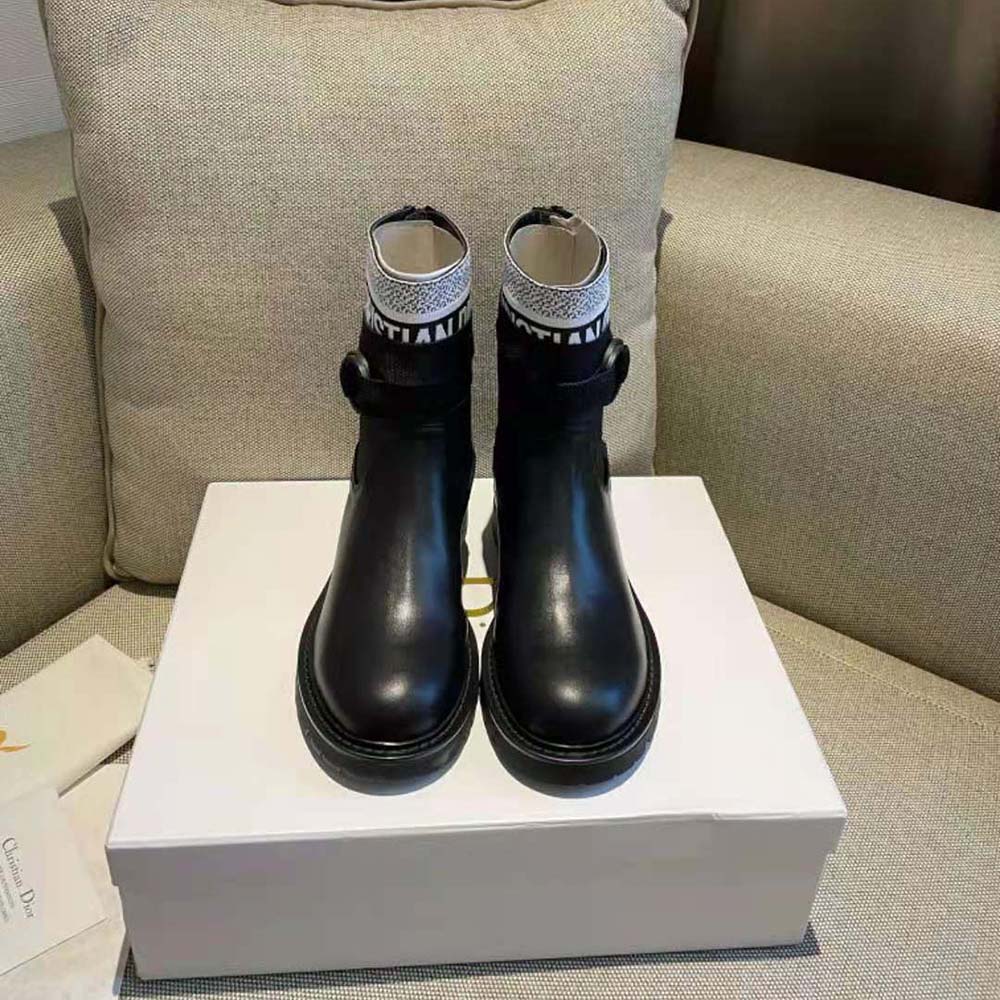 Rear view showing silhouette of Dior Women D-major Ankle Boot