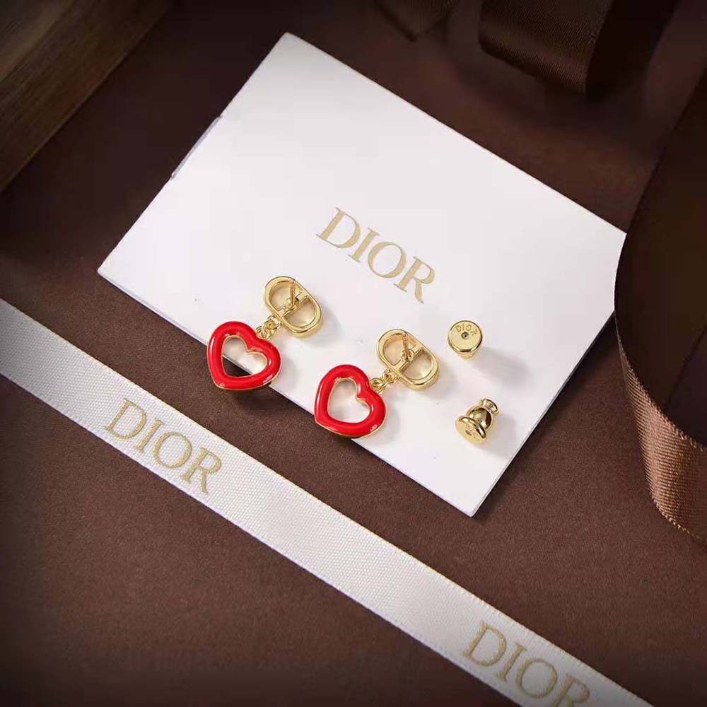 Side angle showing drop silhouette of Dior Women Dioramour Earrings