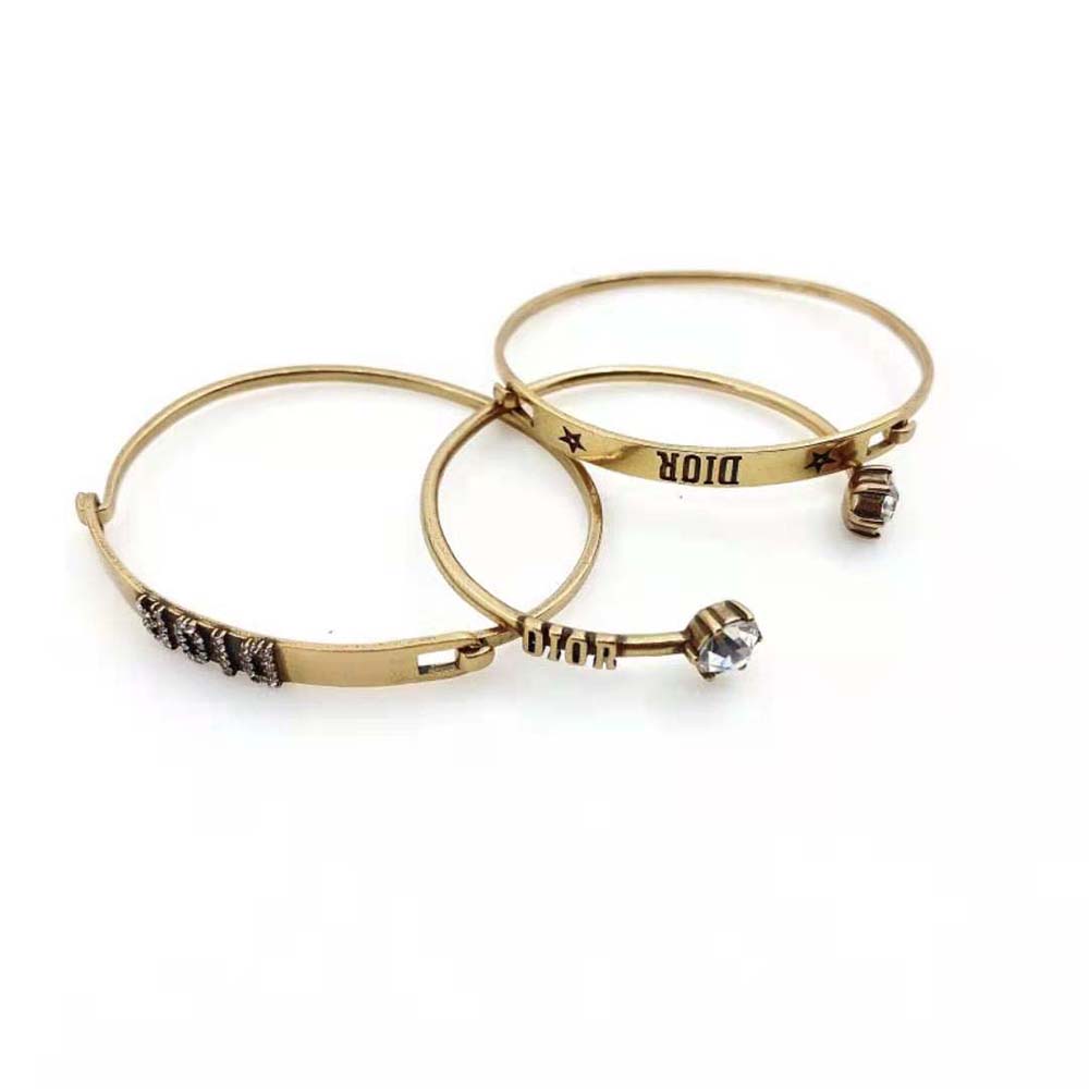 Stacked look of Dior Women Dio(r)evolution Bracelet Set on wrist