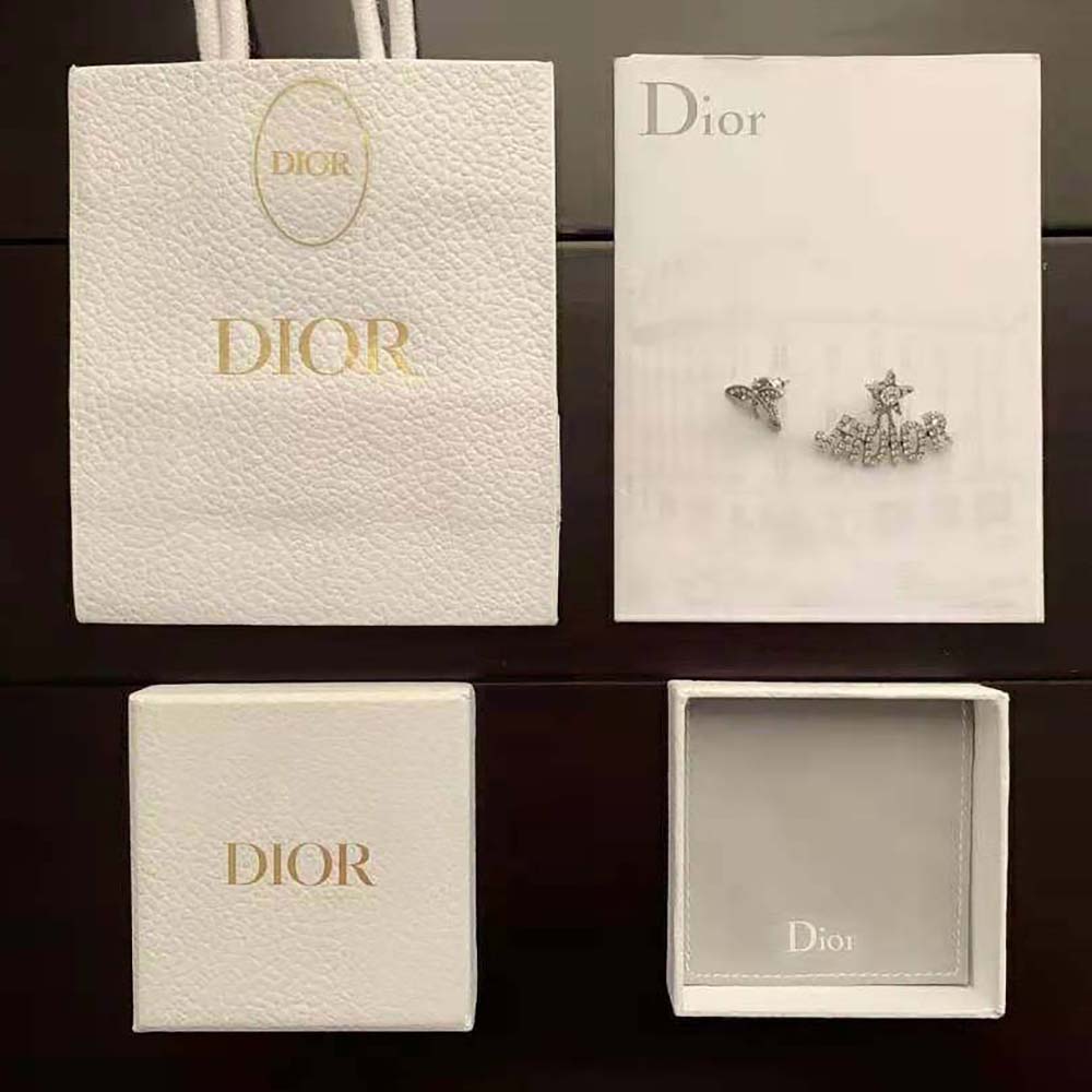 Close-up on white crystal detailing of Dior Women J adior Earrings