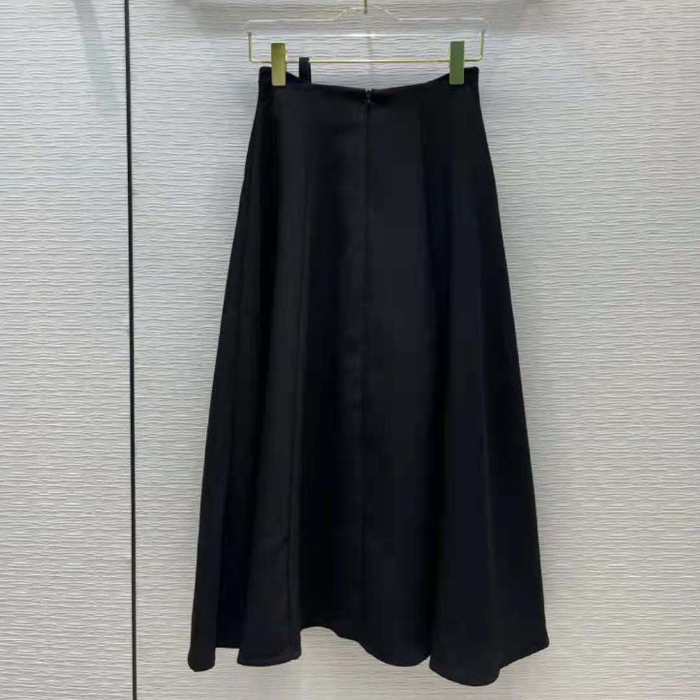Side angle showing silhouette of Dior Women Mid-Length Skirt