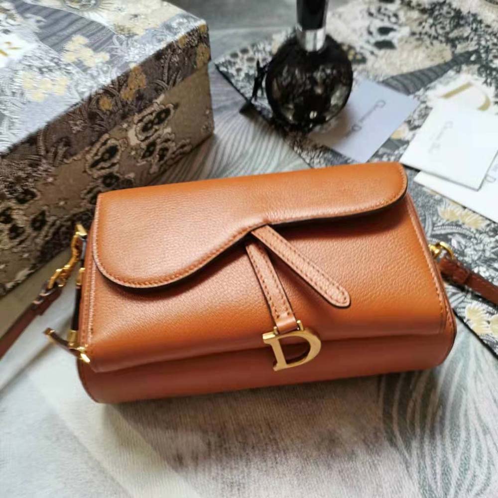 Side angle showing dual pouch design on Dior Women Saddle Double Pouch