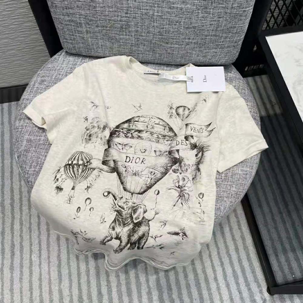 Close-up of Dior Des Vents print on Dior Women T-shirt Ecru
