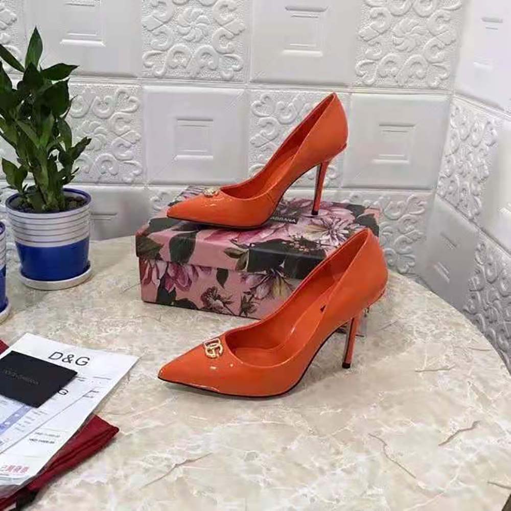 Dolce Gabbana D&G Women Patent Leather Pumps with DG Logo - image 4