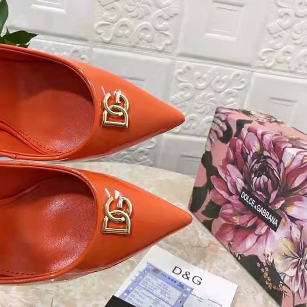 Dolce Gabbana D&G Women Patent Leather Pumps with DG Logo - image 9