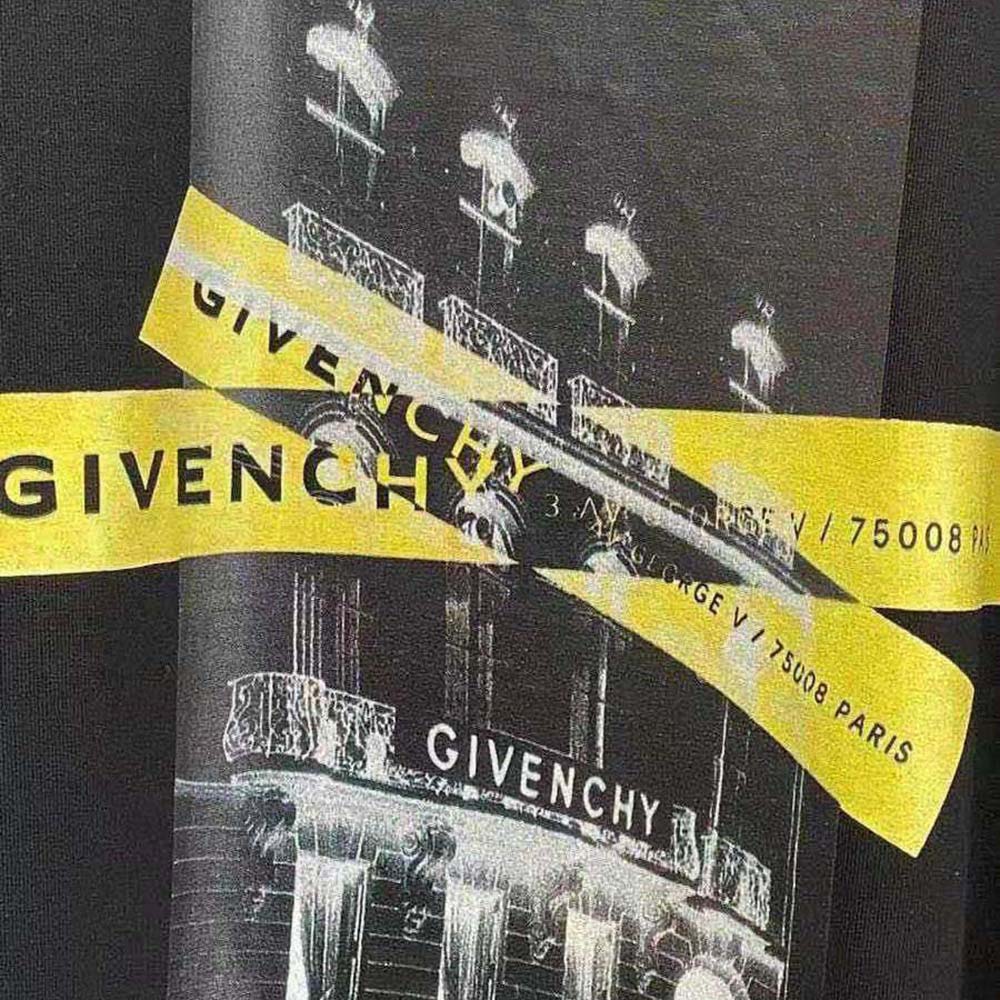 Givenchy Men Contrasted Black Jersey T-shirt with Black and White Photo Print - image 9