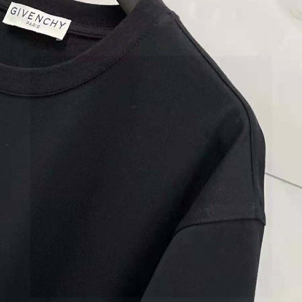 Givenchy Men Contrasted Black Jersey T-shirt with Black and White Photo Print - image 4