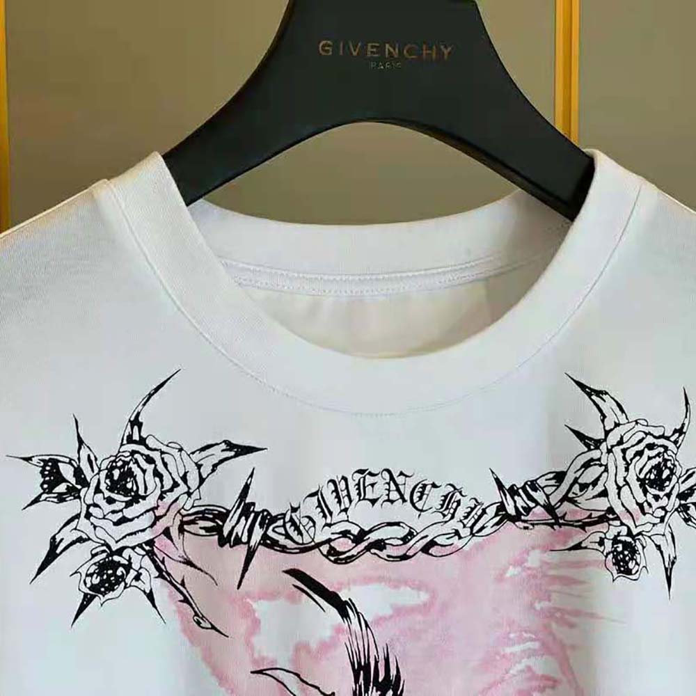 Givenchy Men Gothic Printed Oversized T-Shirt-Pink - image 4