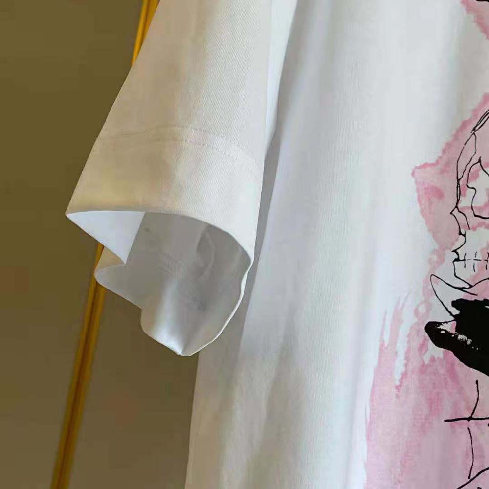 Givenchy Men Gothic Printed Oversized T-Shirt-Pink - image 7