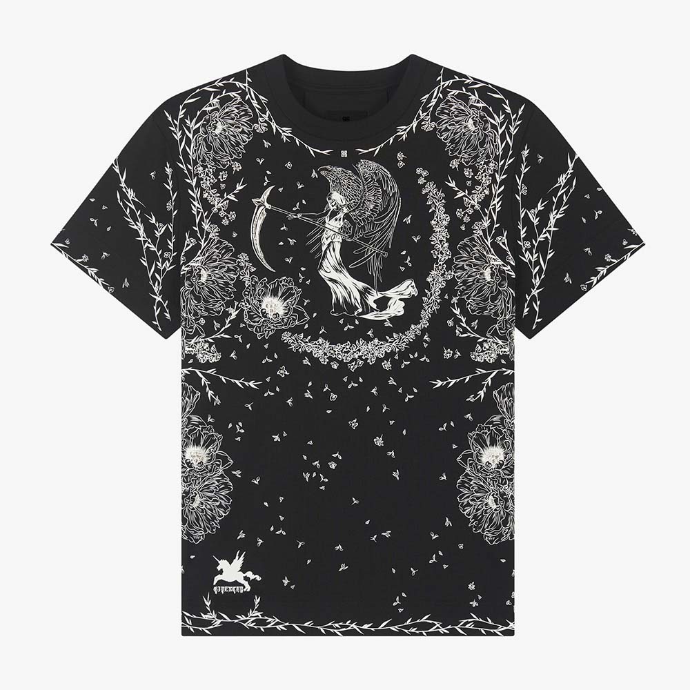 Front view of Givenchy Men Gothic Printed T-Shirt-Black with bold print