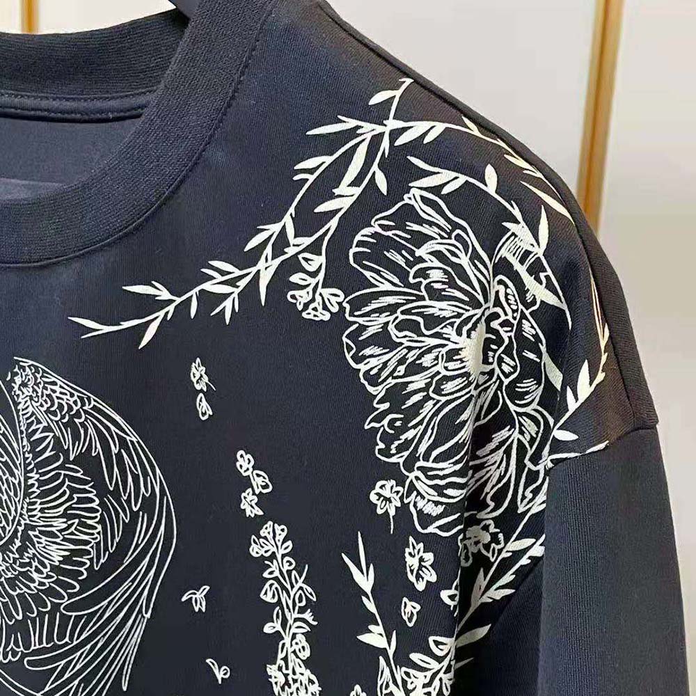 Givenchy Men Gothic Printed T-Shirt-Black - image 6