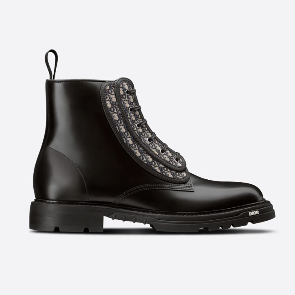 Side profile of Dior Men Explorer II Laced Ankle Boot Black Polished Calfskin