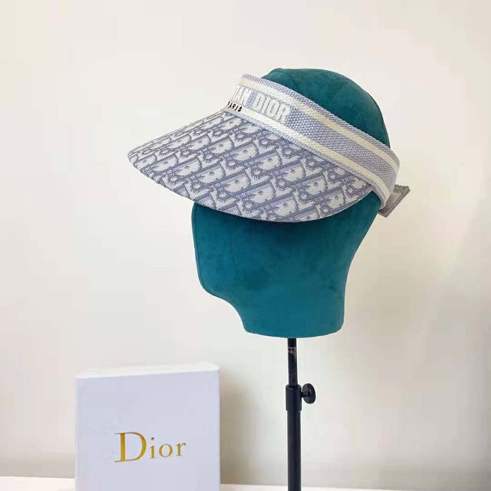 Close-up of Dior Women D-Oblique Visor Gray Cotton embroidered logo detail