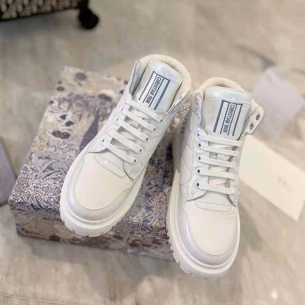 Close-up of quilted nylon texture on Dior Women D-Player Sneaker White