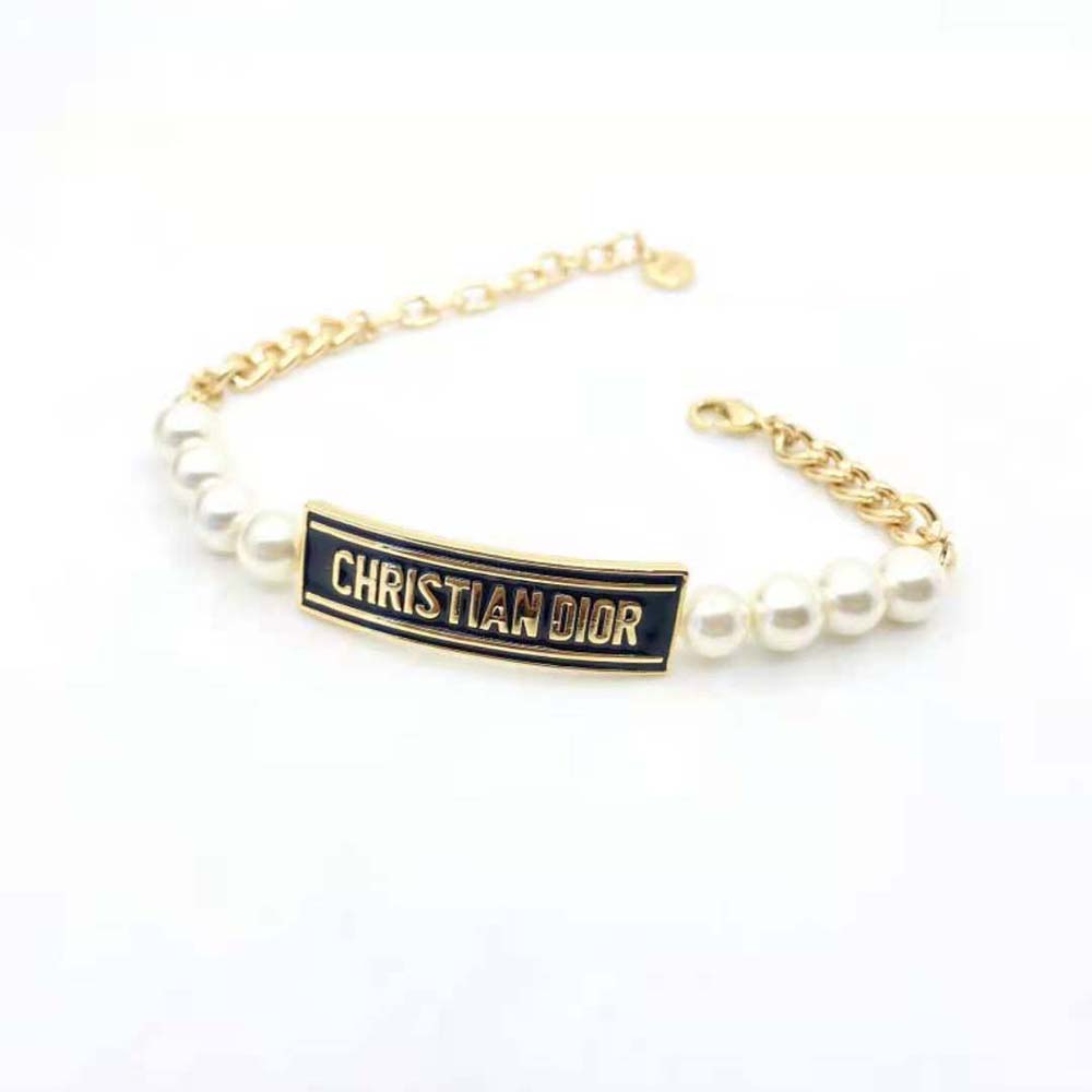 Side angle showing white resin pearls on Dior Women Dior-id Bracelet