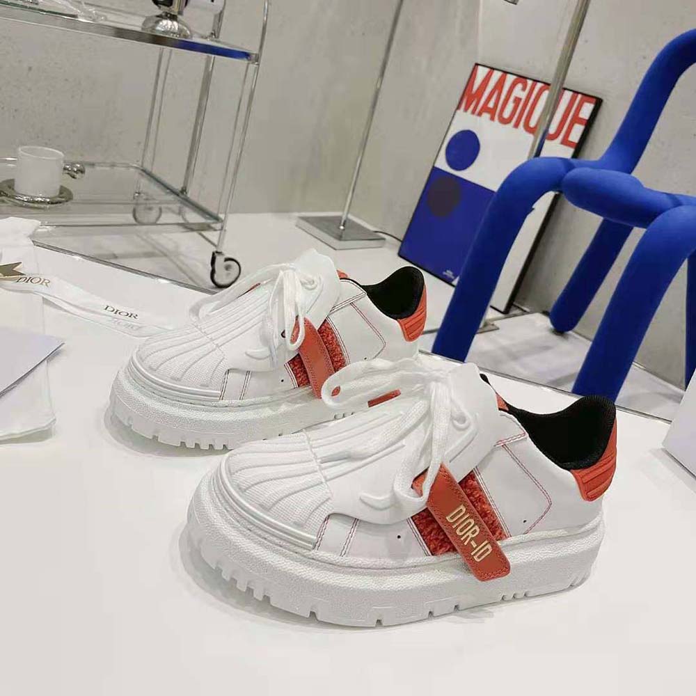Overhead view showing laces and sleek silhouette of Dior Women Dior-id Sneaker