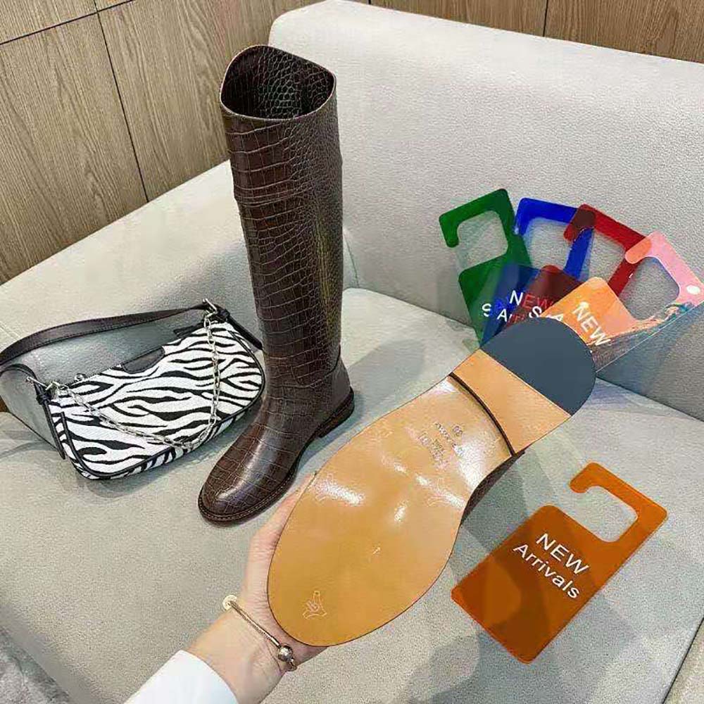 Fendi Women Karligraphy Brown Leather Boots - image 8