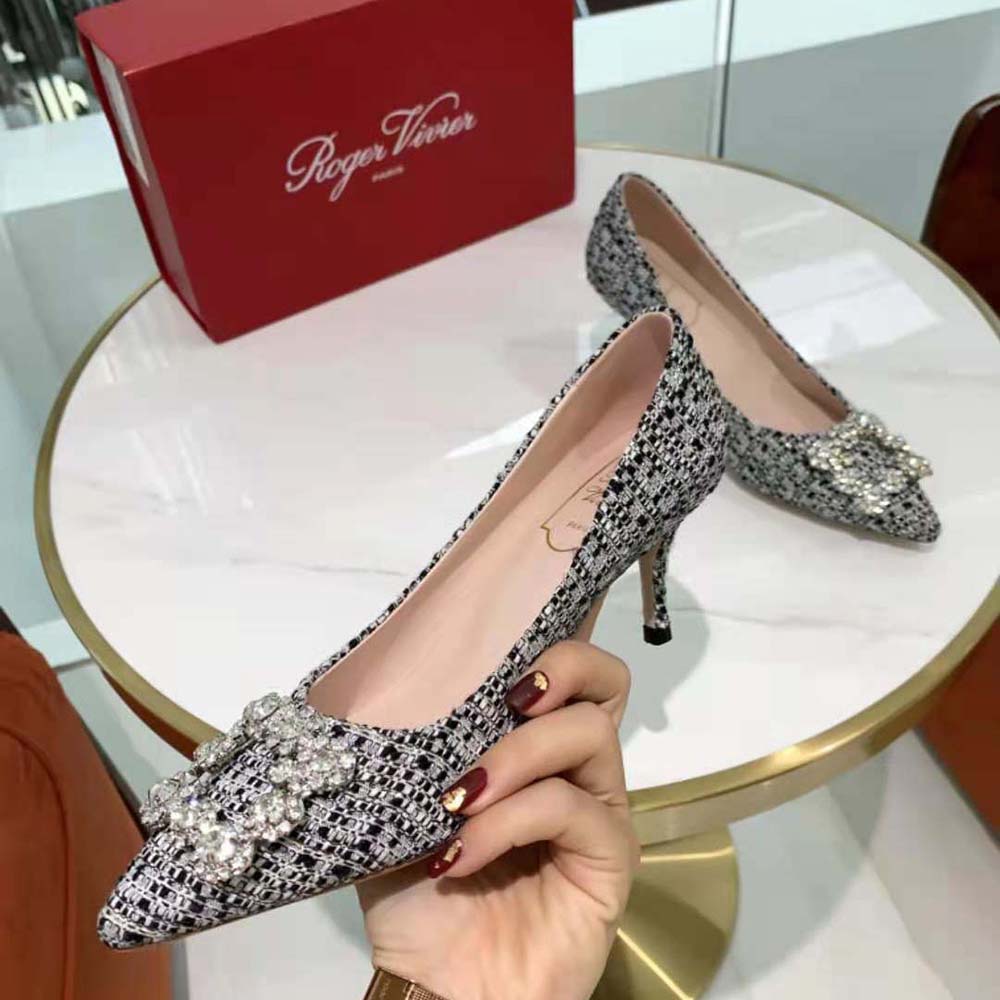 Roger Vivier Women Flower Strass Buckle Pumps in Fabrics - image 5