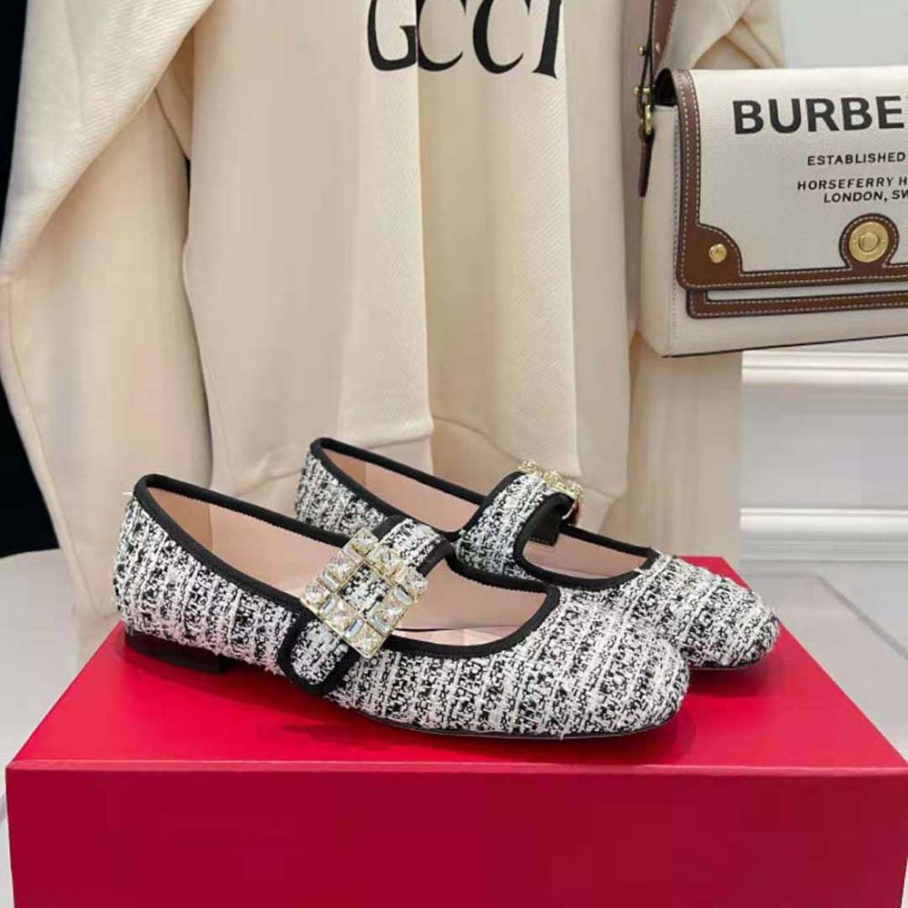 Close-up of signature strass buckle detail on Roger Vivier Tres Vivier Babies Ballerinas