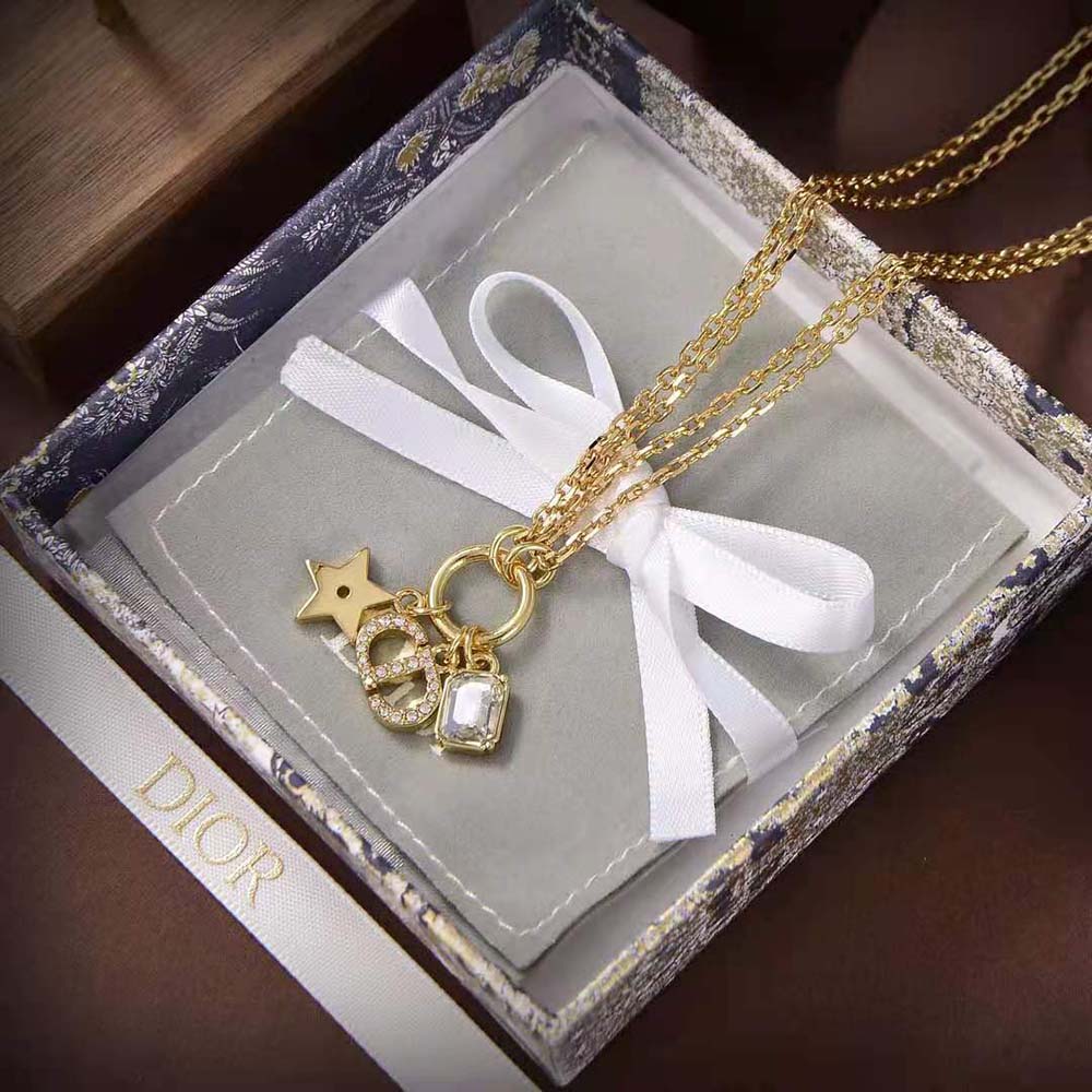 Side angle showing lobster clasp and fine chain of Dior Women Petit CD Necklace