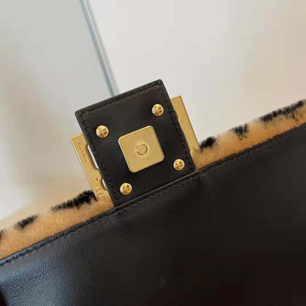 Fendi Women Baguette Brown Sheepskin Bag - image 7