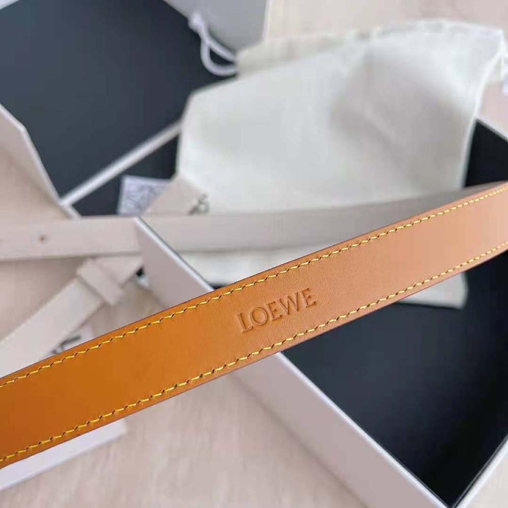 Loewe Women Anagram Belt in Pebble Grain Calfskin - image 8