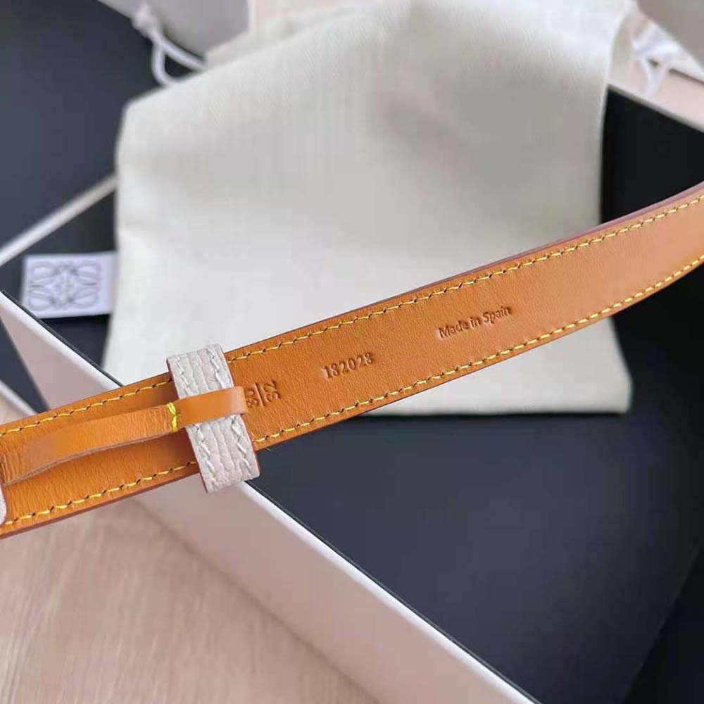 Loewe Women Anagram Belt in Pebble Grain Calfskin - image 7