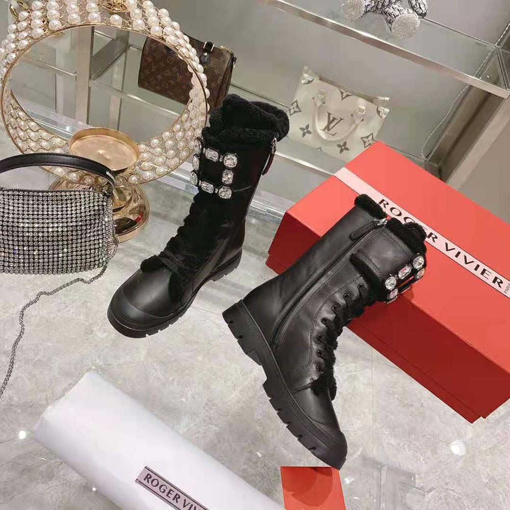 Interior shearling lining detail of Roger Vivier Women Walky Viv’ Strass Buckle Boots