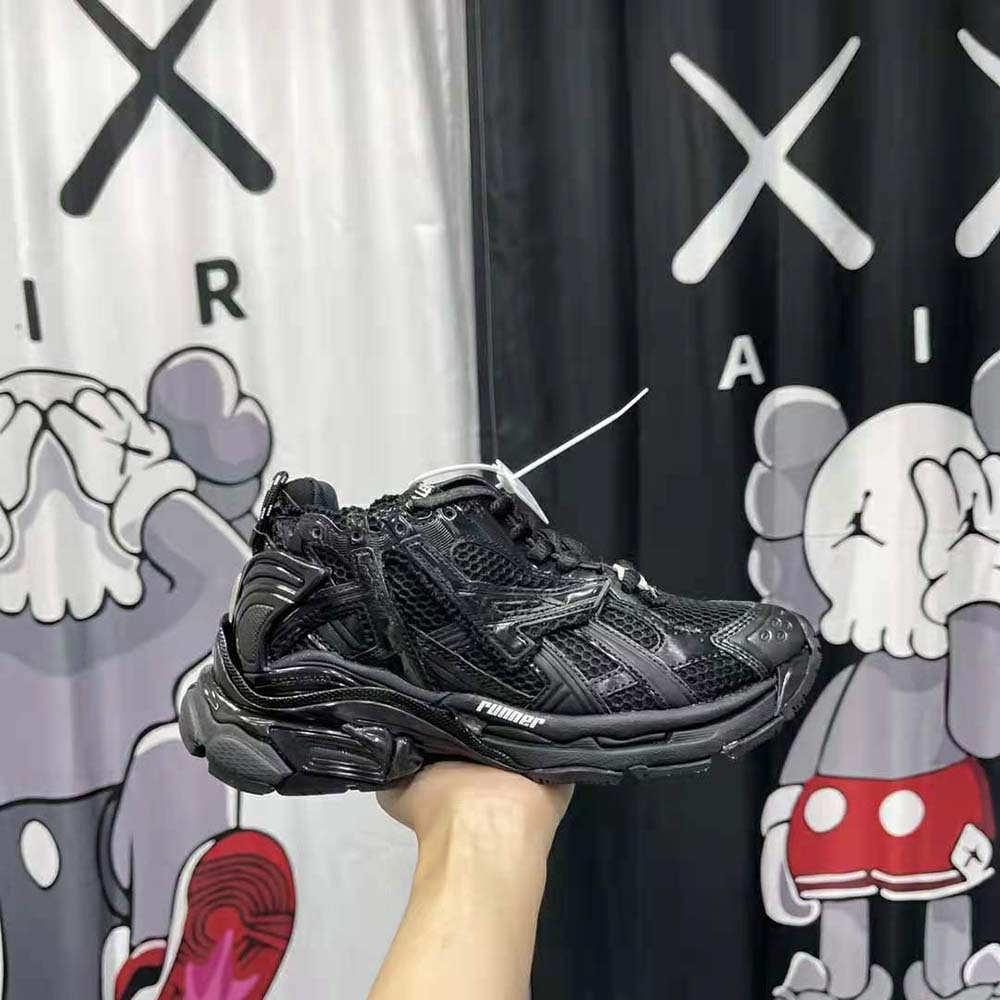 Balenciaga Women Runner Sneaker in Black Mesh and Nylon - image 10