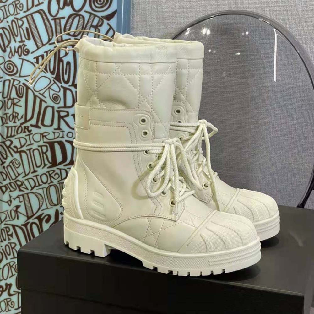 Close-up of quilted Cannage pattern on Dior Women Dioriron Ankle Boot