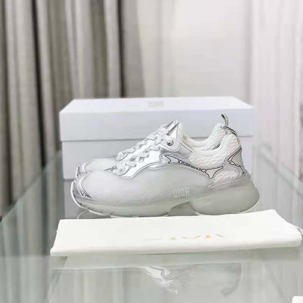 Top view showcasing laces and mesh on Dior Women Vibe Sneaker