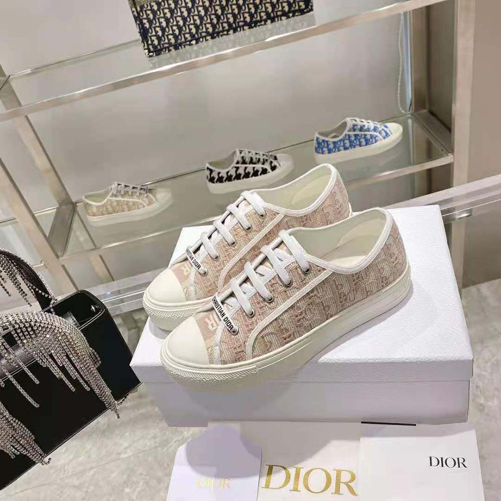 Close-up on embroidered Dior Oblique pattern on sneaker upper