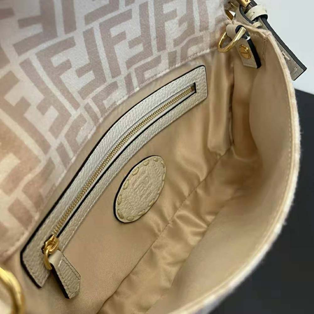 Fendi Women Medium Baguette 1997 Beige FF Wool Bag - image 6