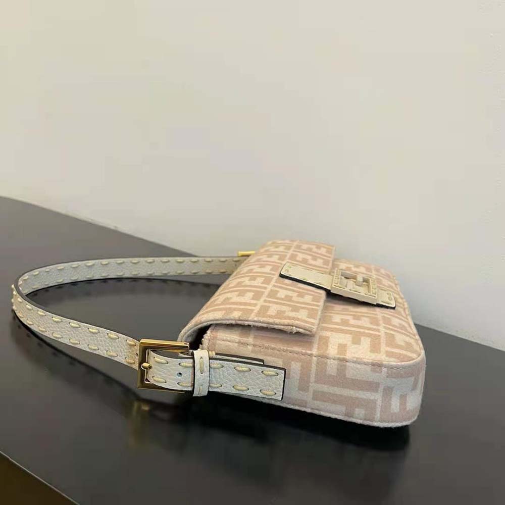 Fendi Women Medium Baguette 1997 Beige FF Wool Bag - image 5