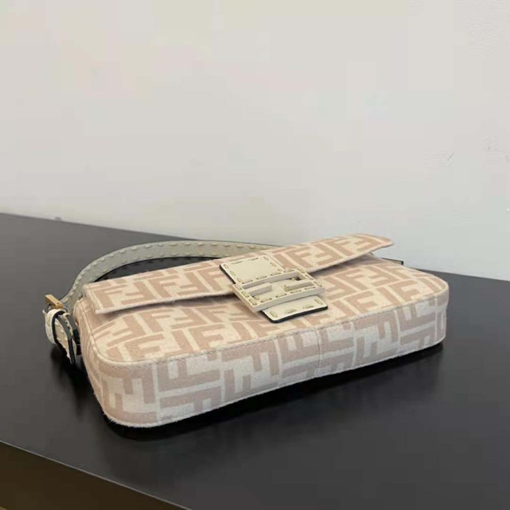 Fendi Women Medium Baguette 1997 Beige FF Wool Bag - image 4