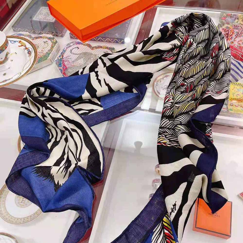 Hermes Women Zebra Pegasus Giant Triangle-Blue - image 6