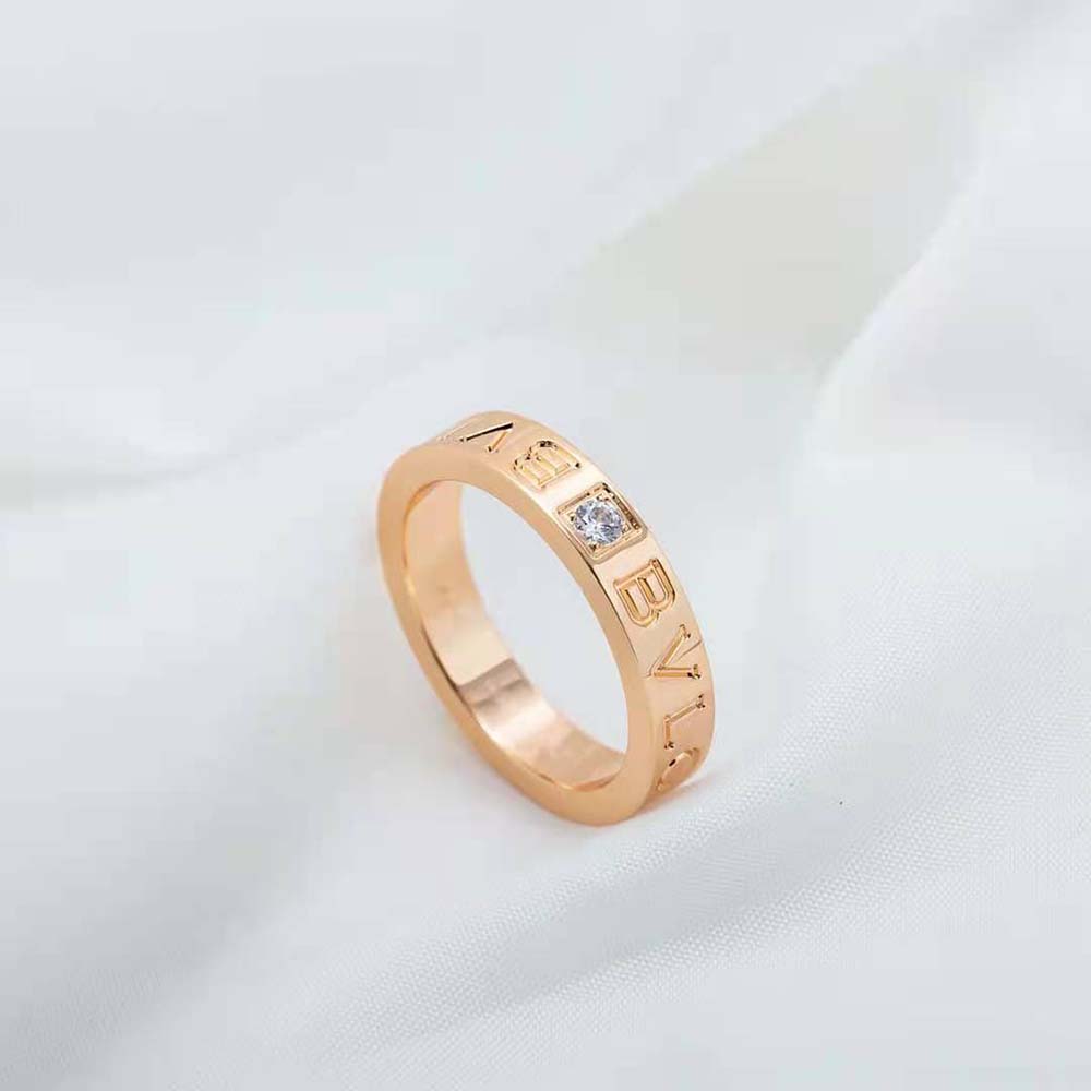 Bvlgari Women Bvlgari Bvlgari Ring 18 KT Rose Gold Ring with Diamond-Gold worn on hand