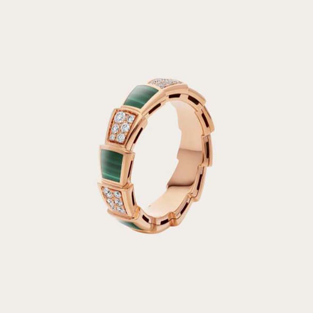 Close-up of Bvlgari Women Serpenti Viper Band Ring in 18 KT Rose Gold-Green