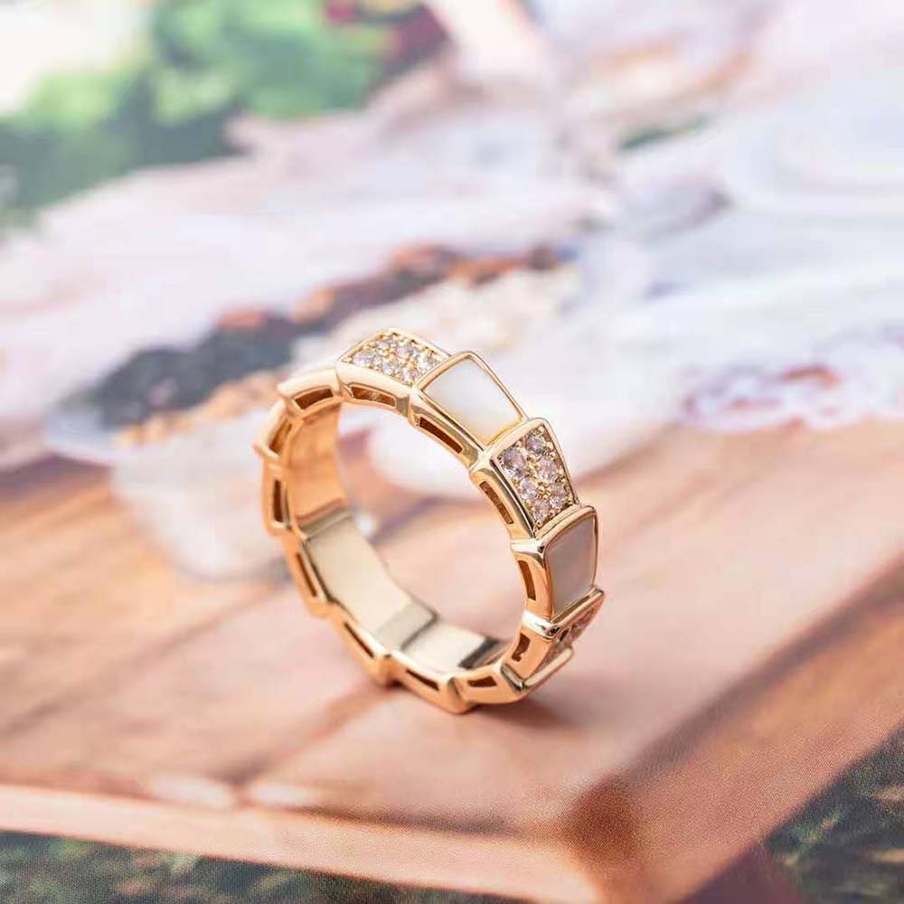 Side angle showing coil silhouette of Bvlgari Serpenti Viper Band Ring