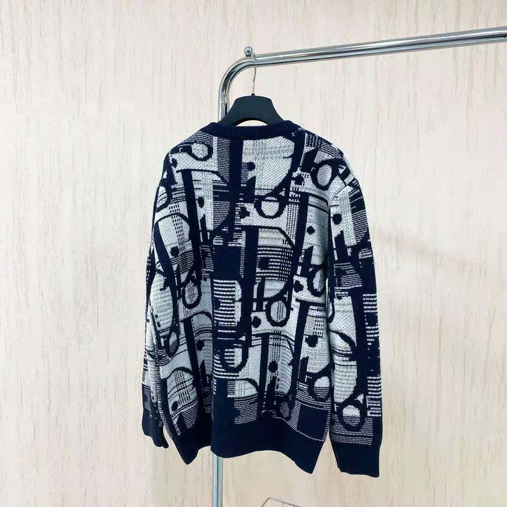 Side detail showing silhouette of Dior Men Oblique Sweater with Tartan Motif